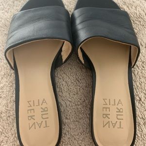 Naturalizer sandals